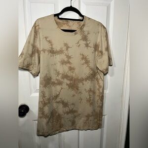 Lululemon beige tie dye t-shirt